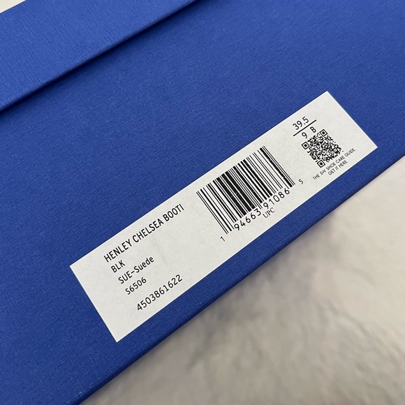 Stuart Weitzman Black Chelsea Boots - Picture 2 of 11